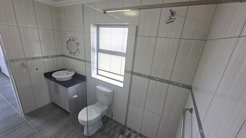 3 Bedroom Property for Sale in Seemeeu Park Western Cape